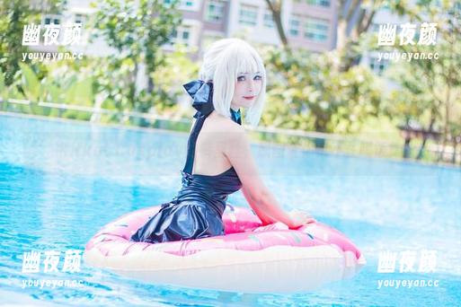 Kitkat Cosplay的裤里丝，原图让你忍不住喷饭！